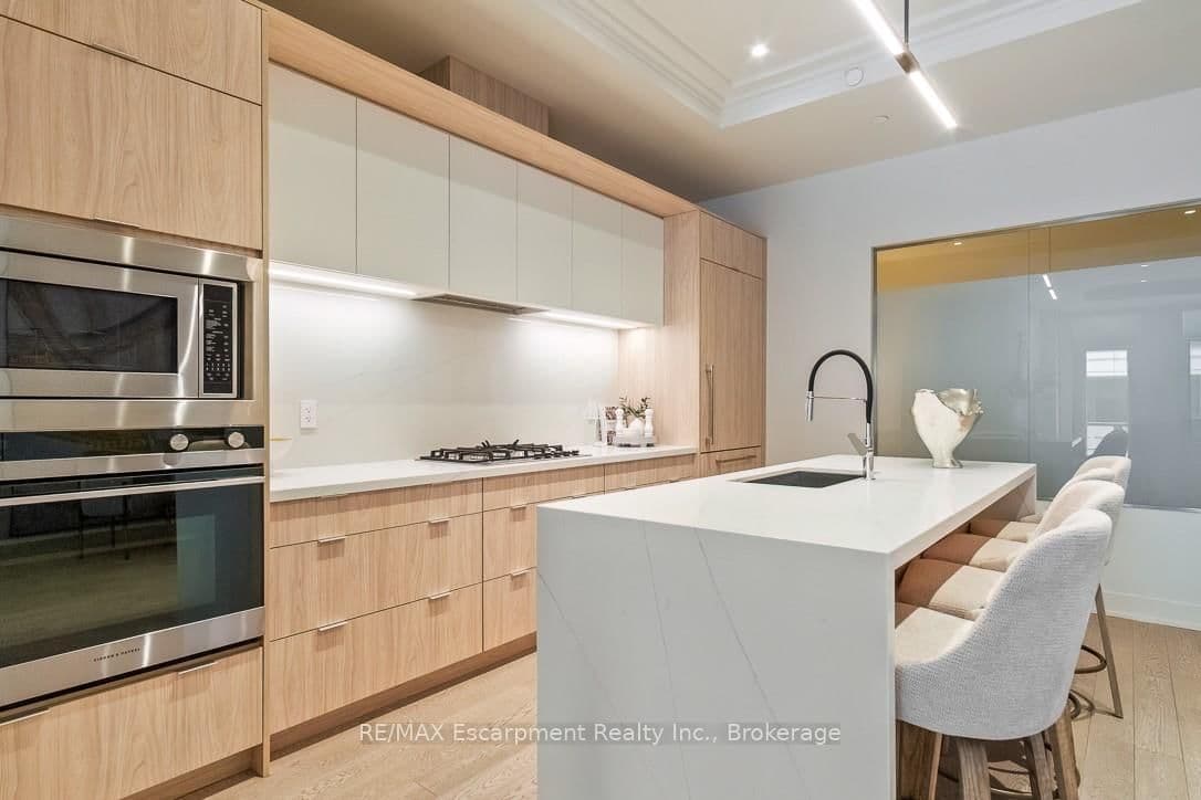 #105 - 123 Maurice Drive