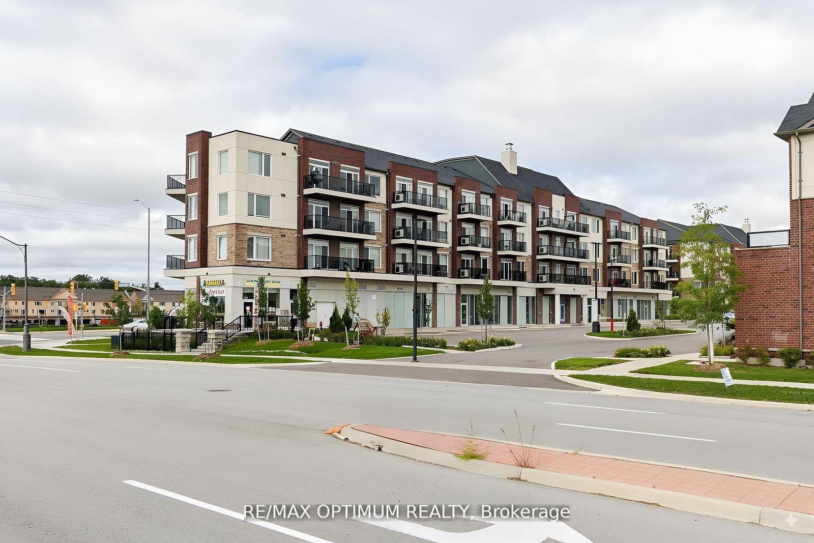 #402 - 50 Sky Harbour Drive