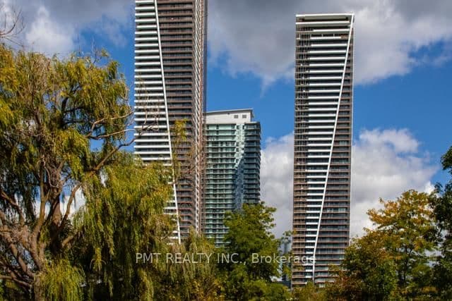 30 Shore Breeze Drive, Unit 1218
