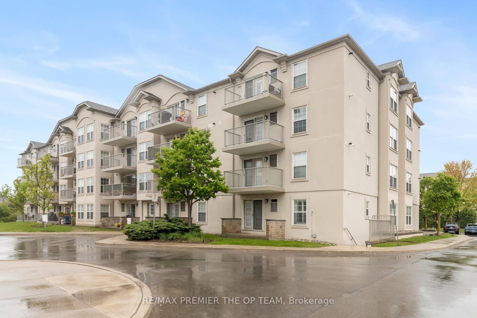 #404 - 1440 Bishops Gate