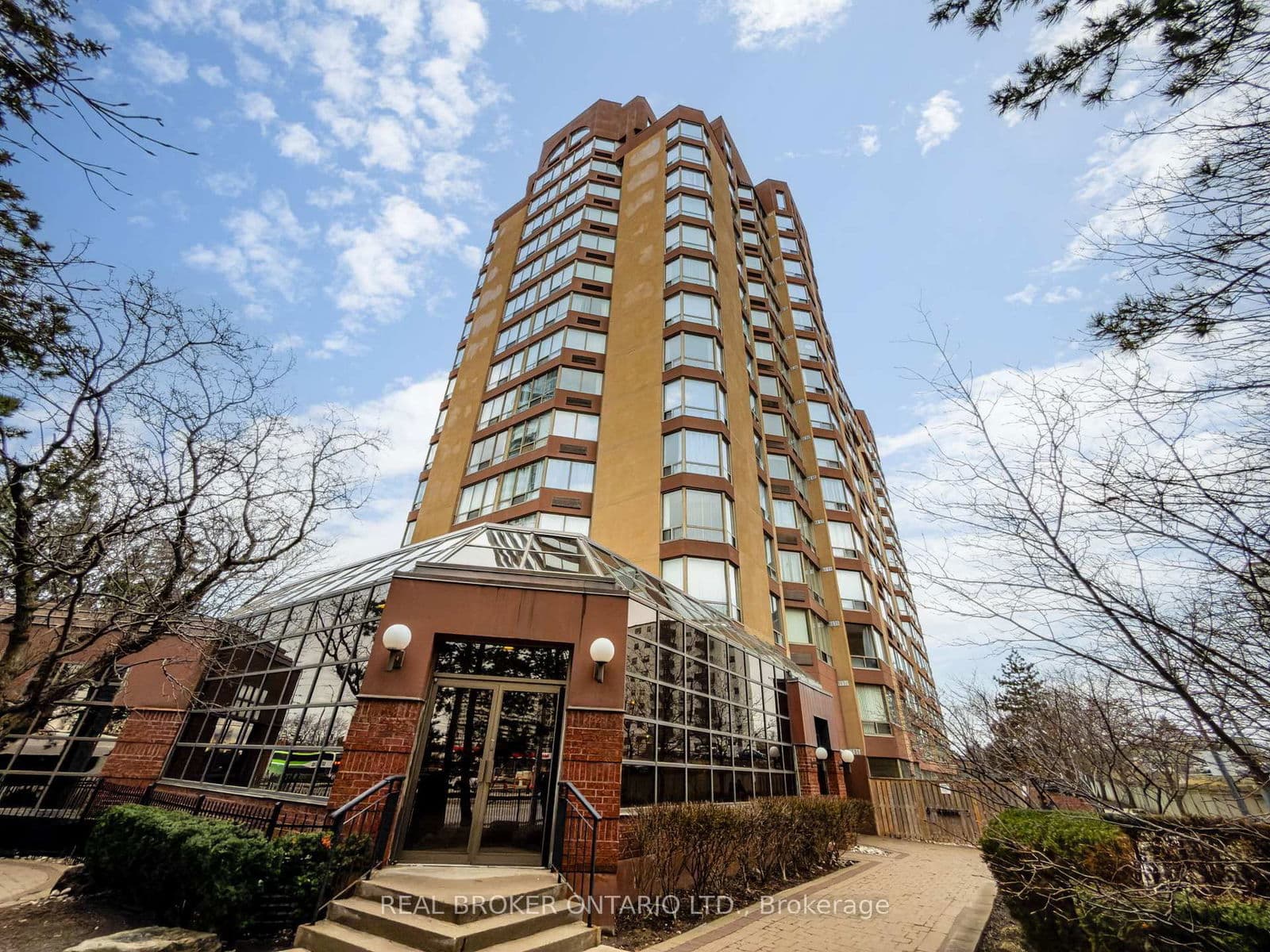 25 Fairview Road W, Unit 1103