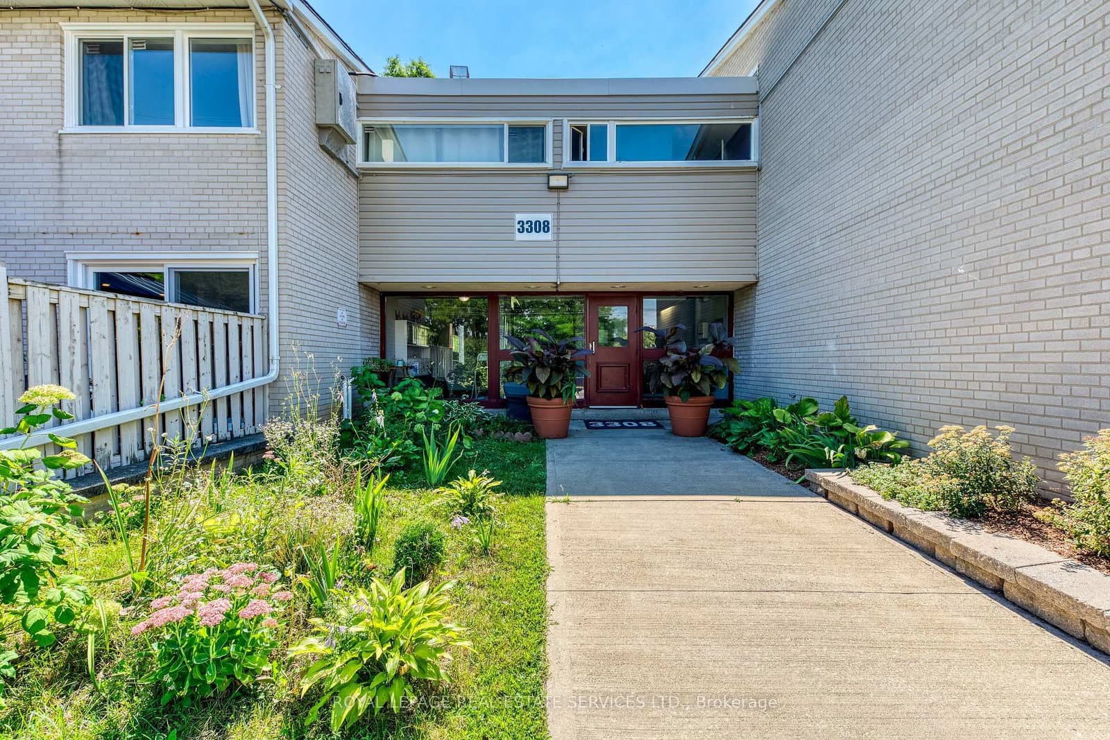 3308 The Credit Woodlands, Unit 9