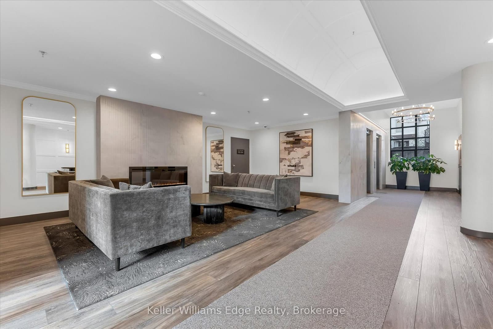 #203 - 185 Robinson Street