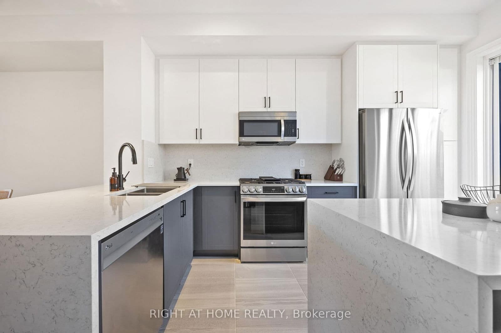 10 Lunar Crescent, Unit 21