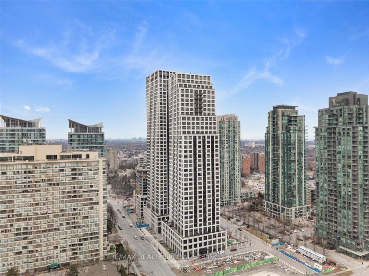 #706 - 30 Elm Drive W