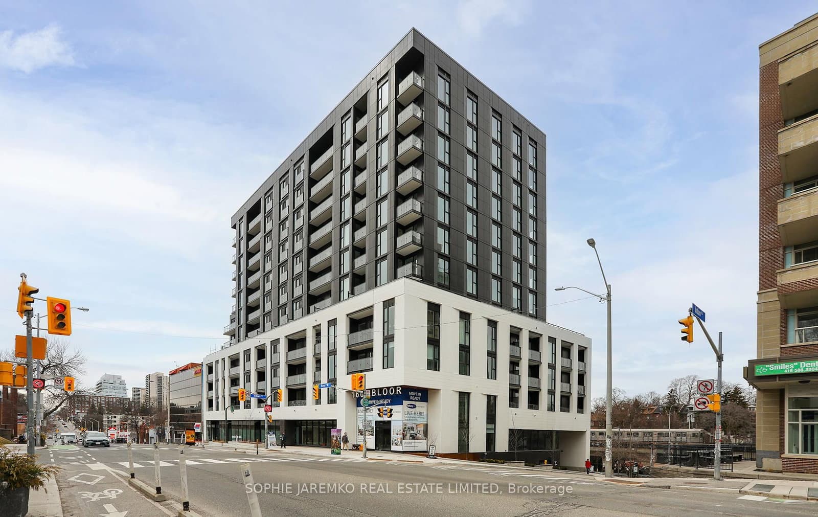 1660 Bloor Street W, Unit 412