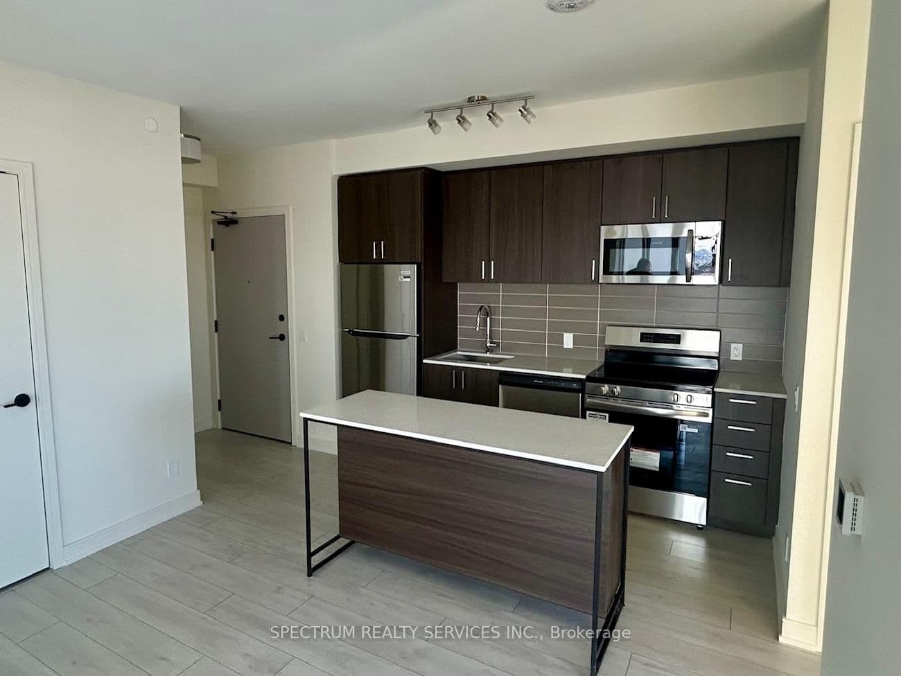 #1607B - 8020 Derry Road