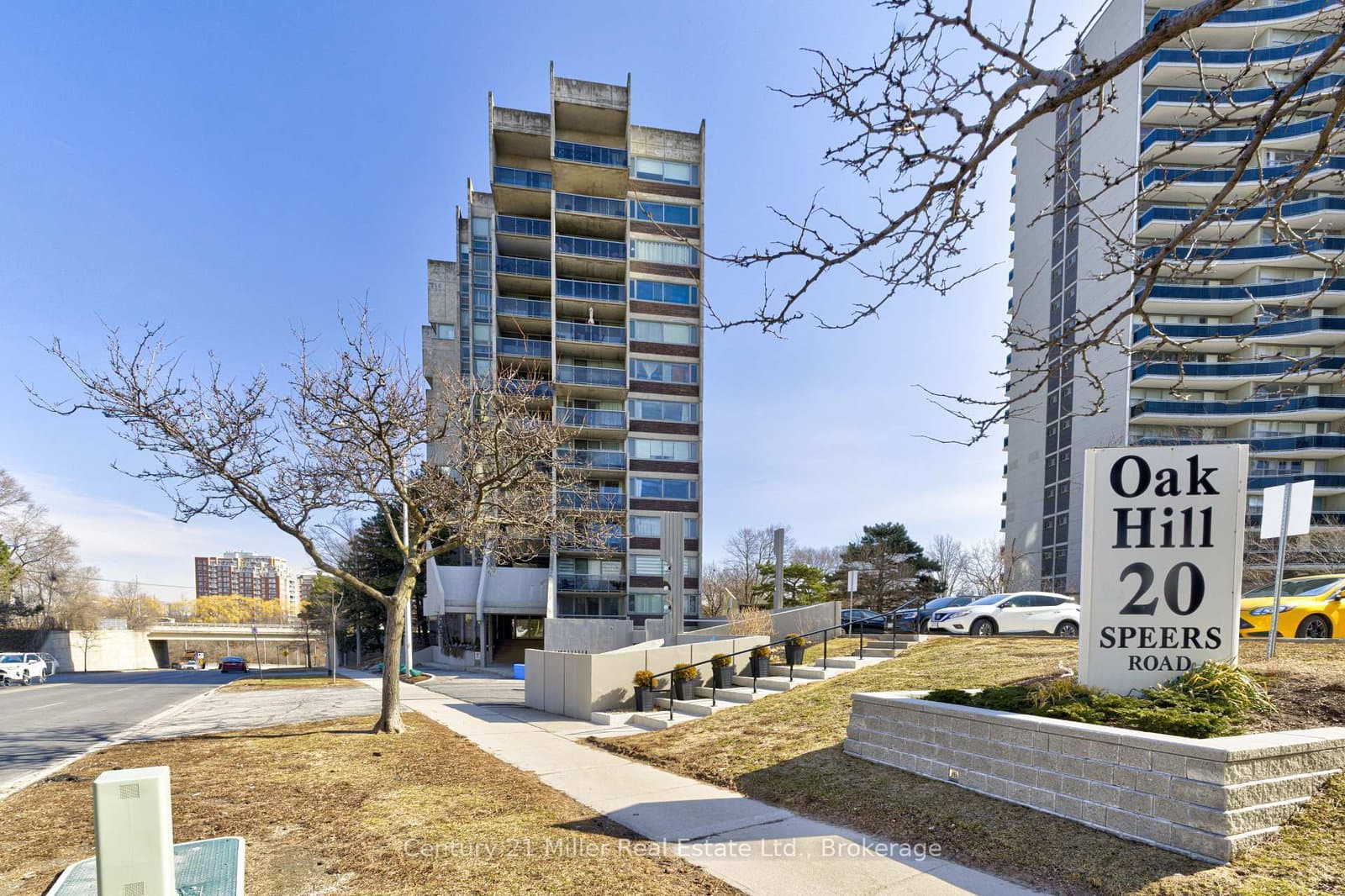 #304 - 20 Speers Road