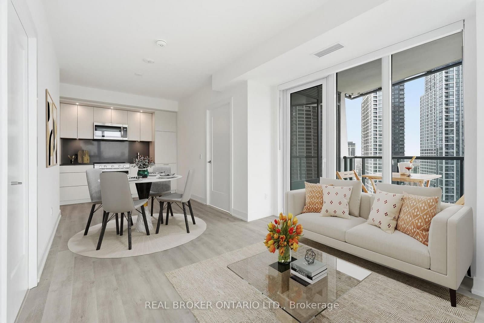 60 Central Park Roadway, Unit 1906