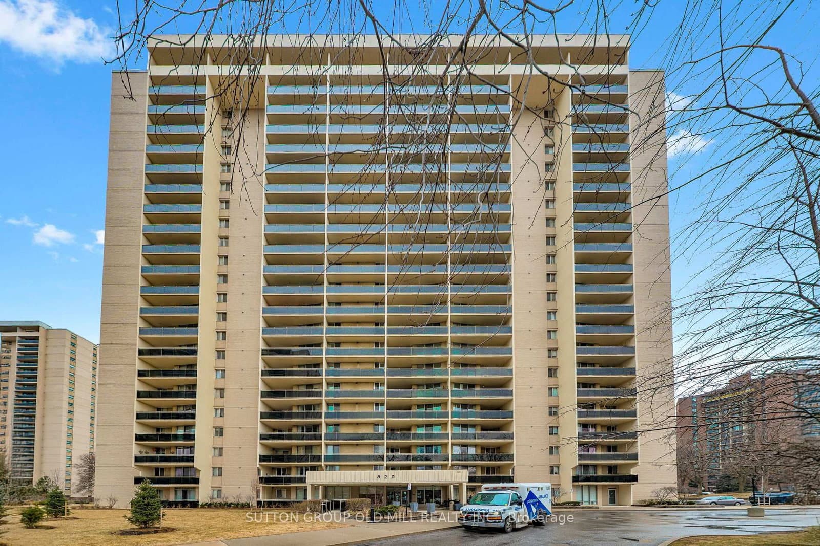 #708 - 820 Burnhamthorpe Road