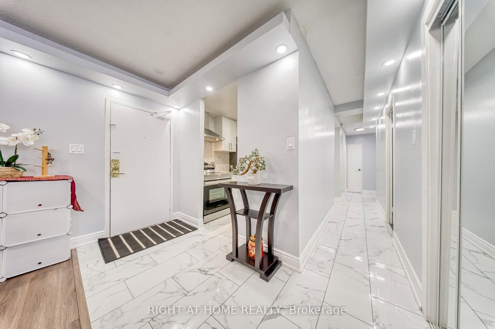 #2014 - 320 Dixon Road