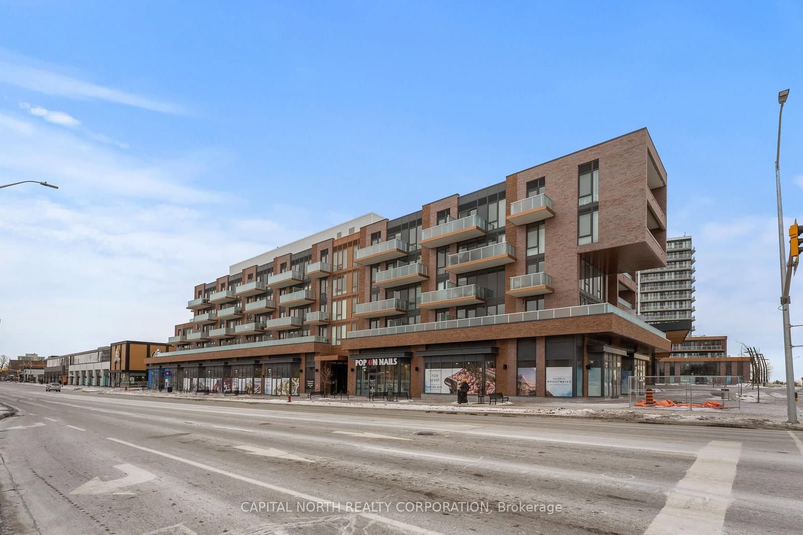 #434 - 215 Lakeshore Road W