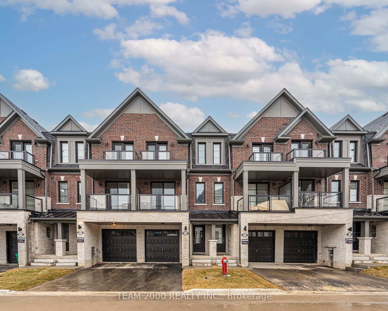 5915 Saigon Street Drive