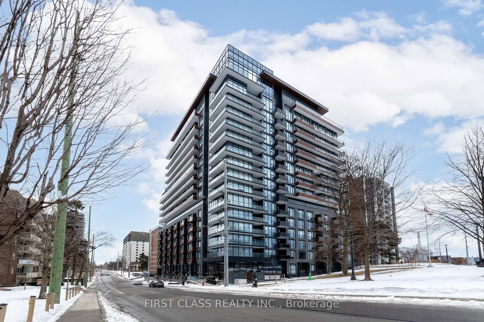 21 Park Street E, Unit TH05