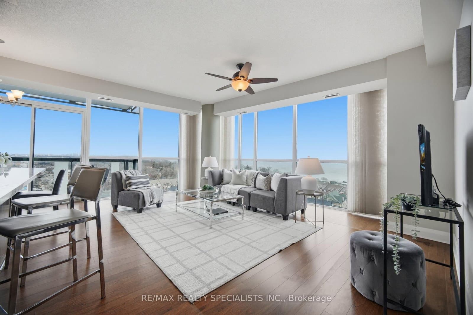 #1204 - 1 Hurontario Street