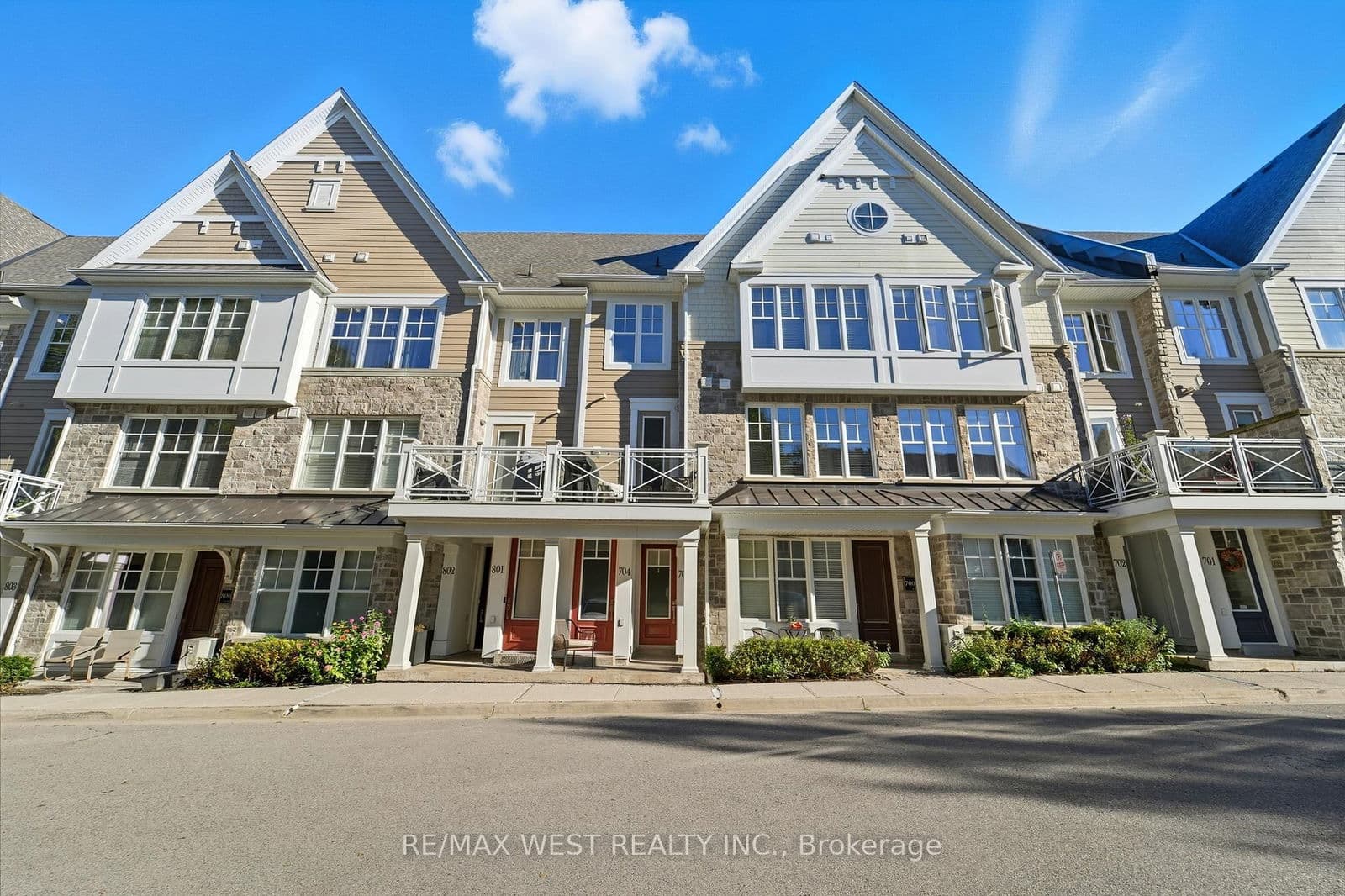 1011 Deta Road, Unit 703