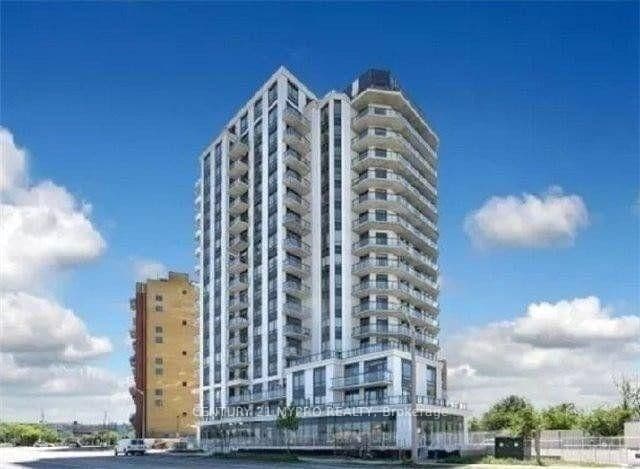 #605 - 840 Queens Plate Drive