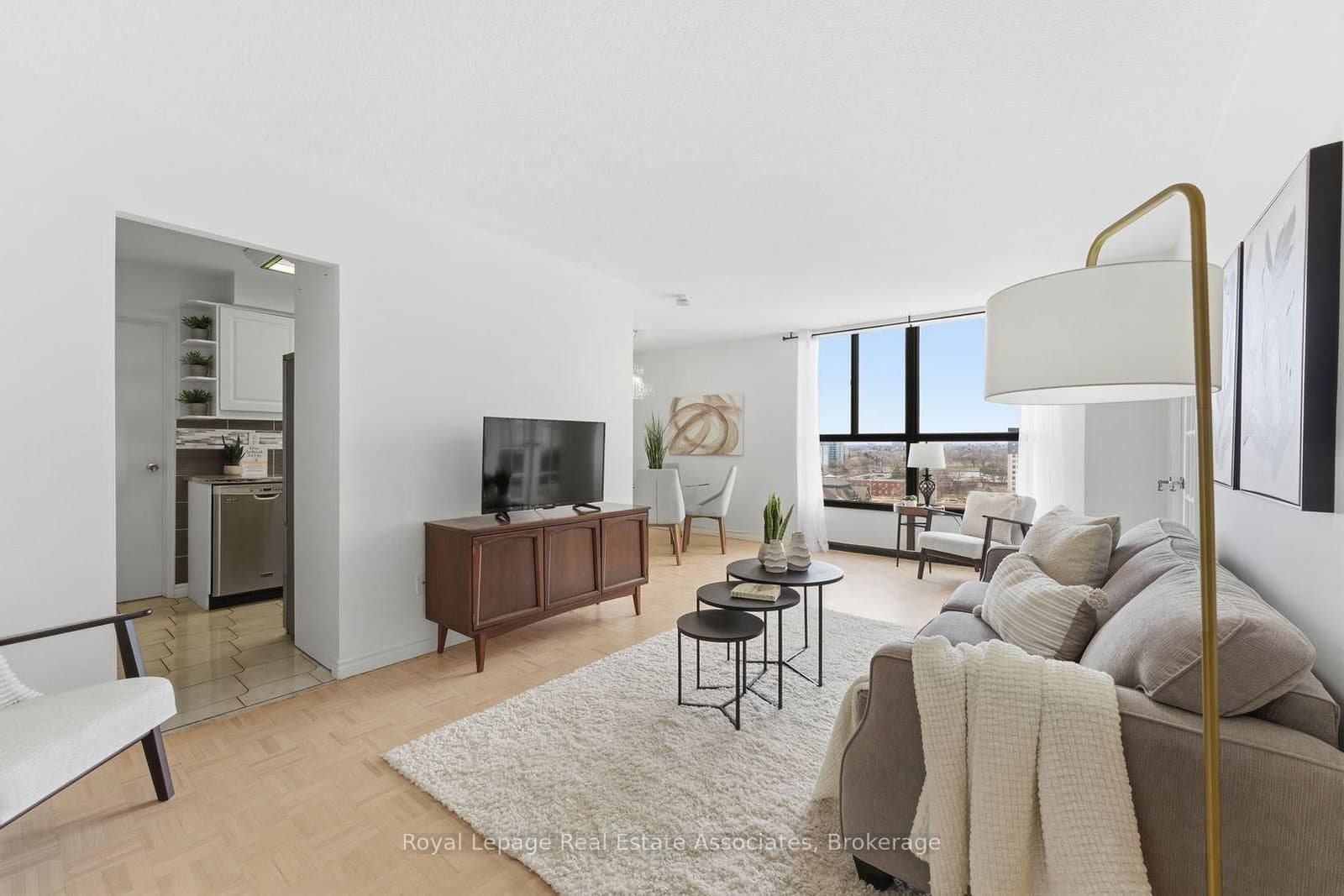 #1010 - 3170 Kirwin Avenue