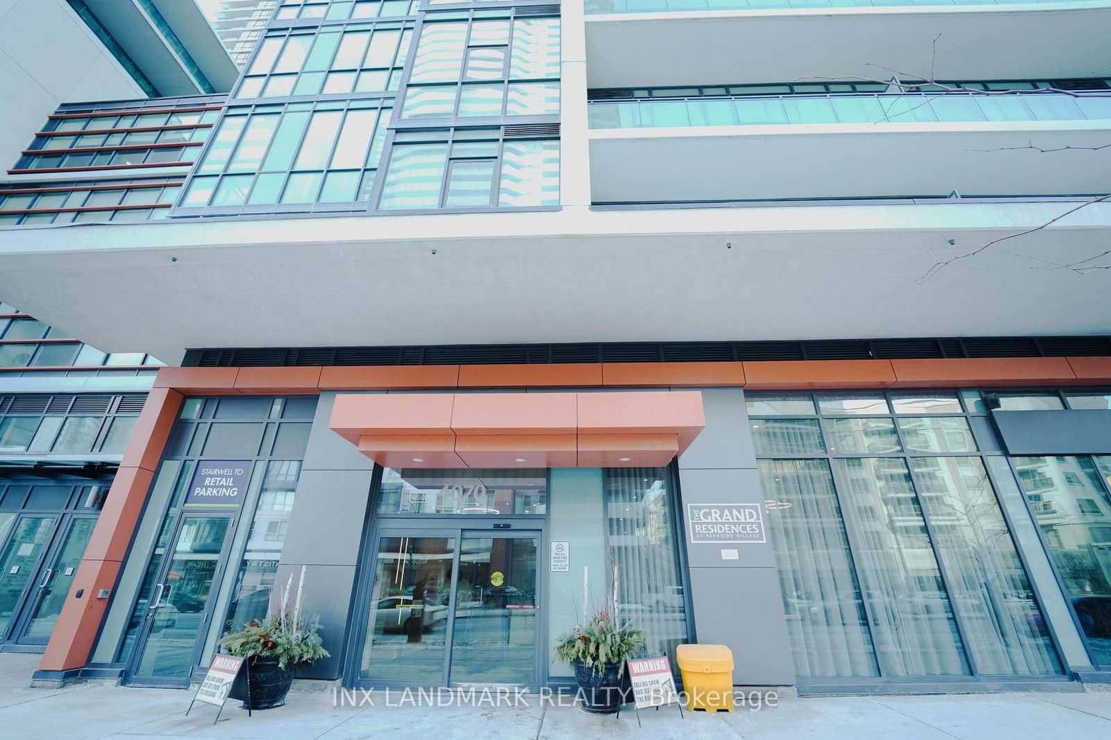 #517 - 4070 Confederation Parkway