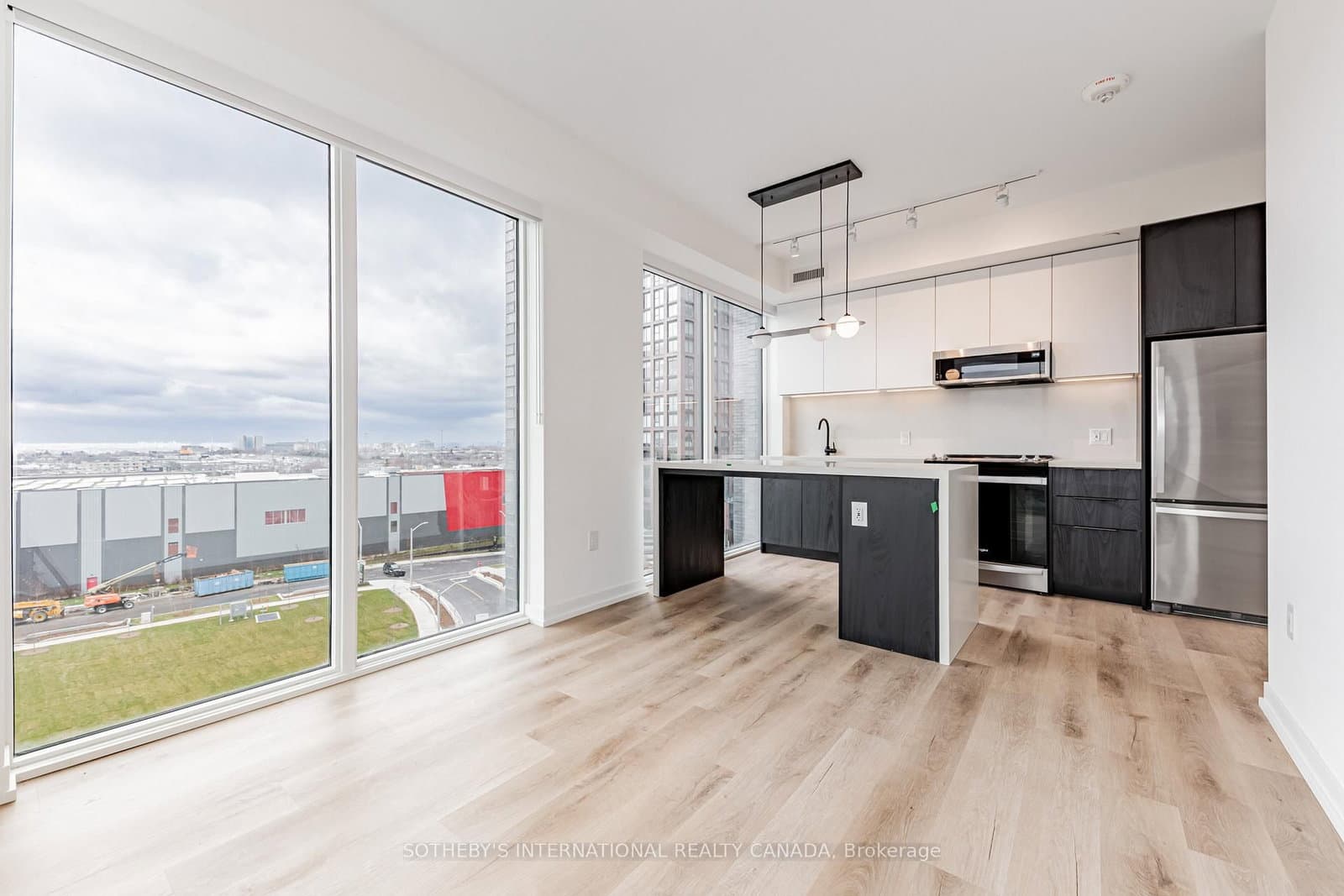 5 York Garden Way, Unit 808