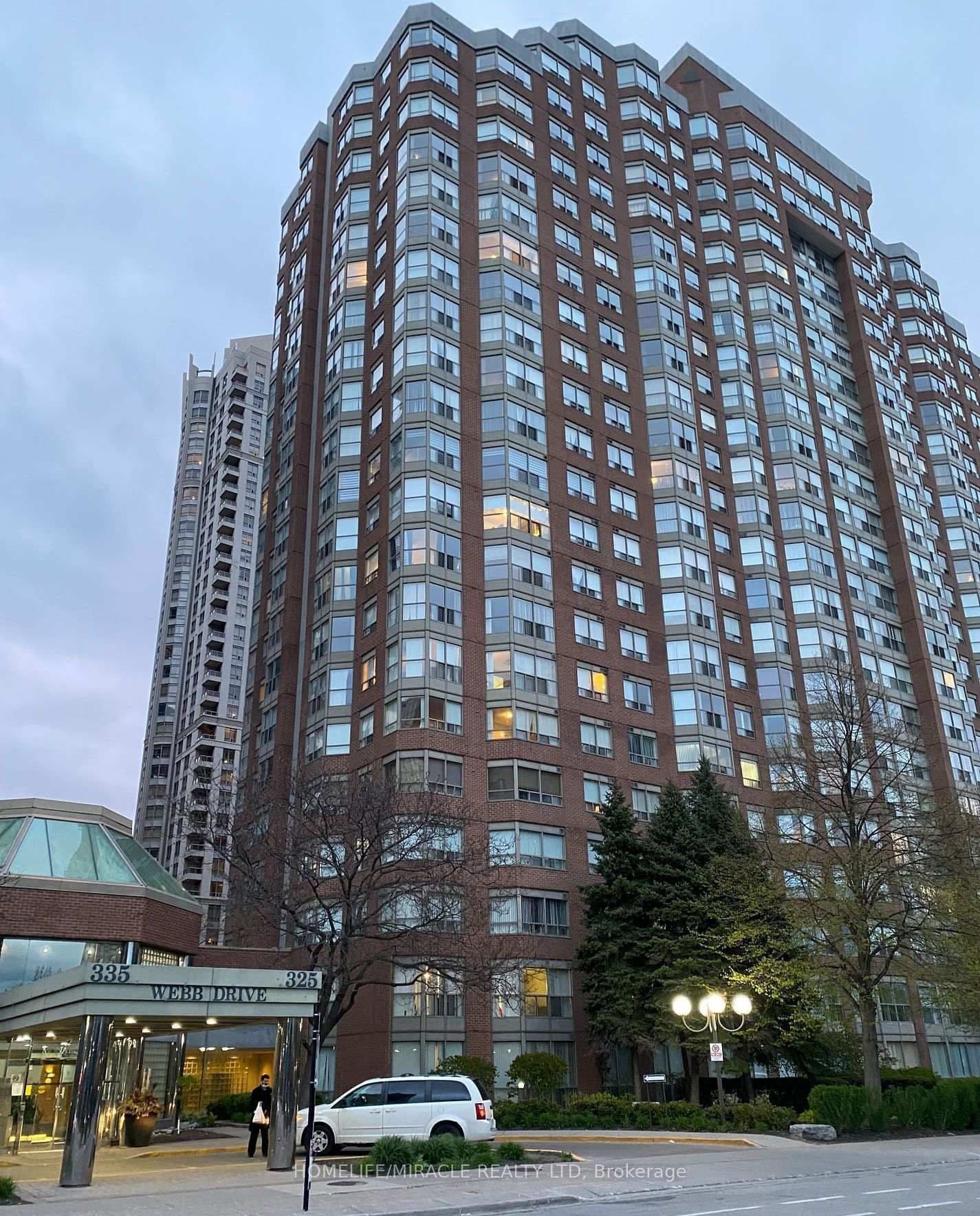 #808 - 325 Webb Drive