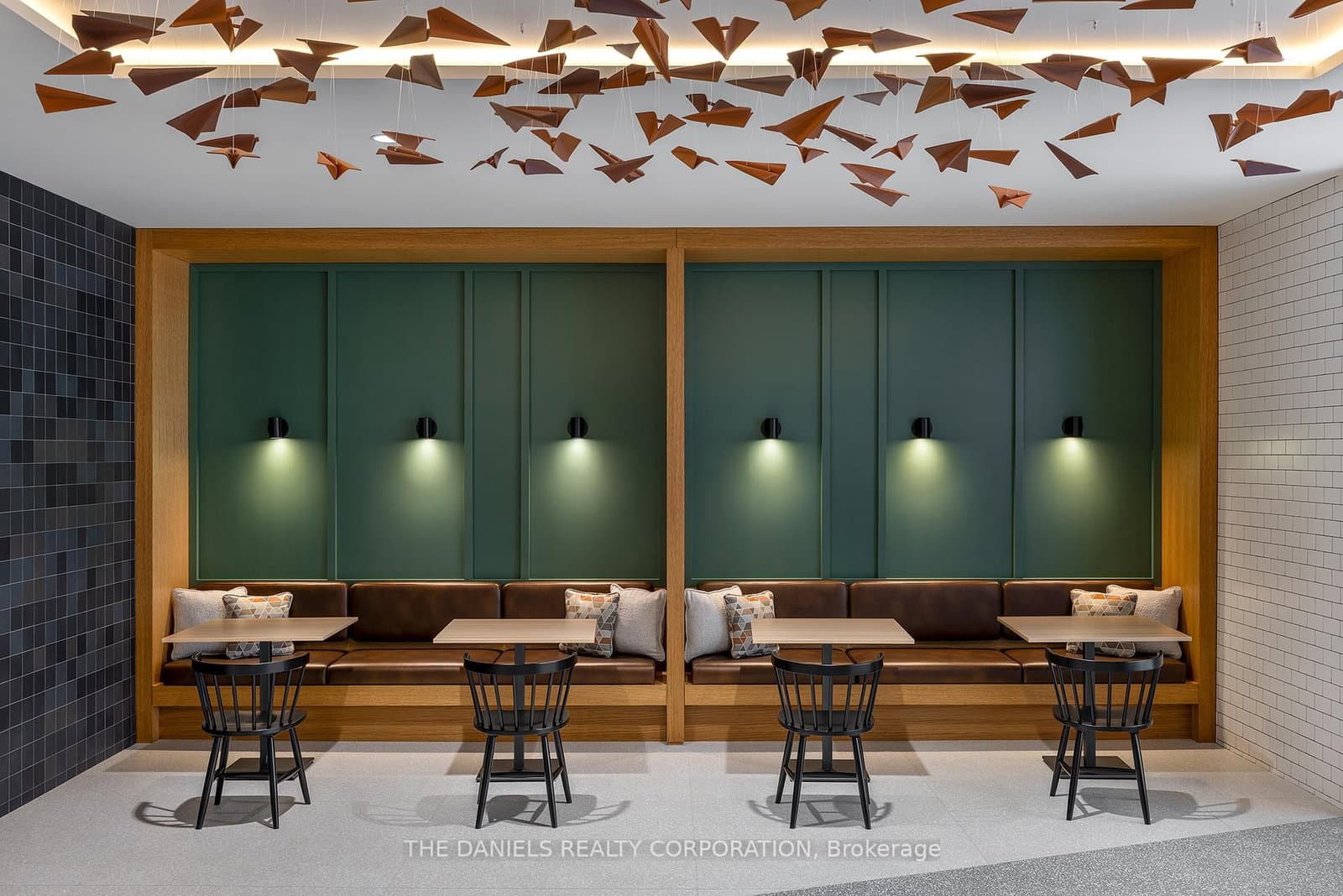 #1607 - 2495 Eglinton Avenue W