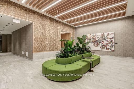 #1314 - 2485 Eglinton Avenue W