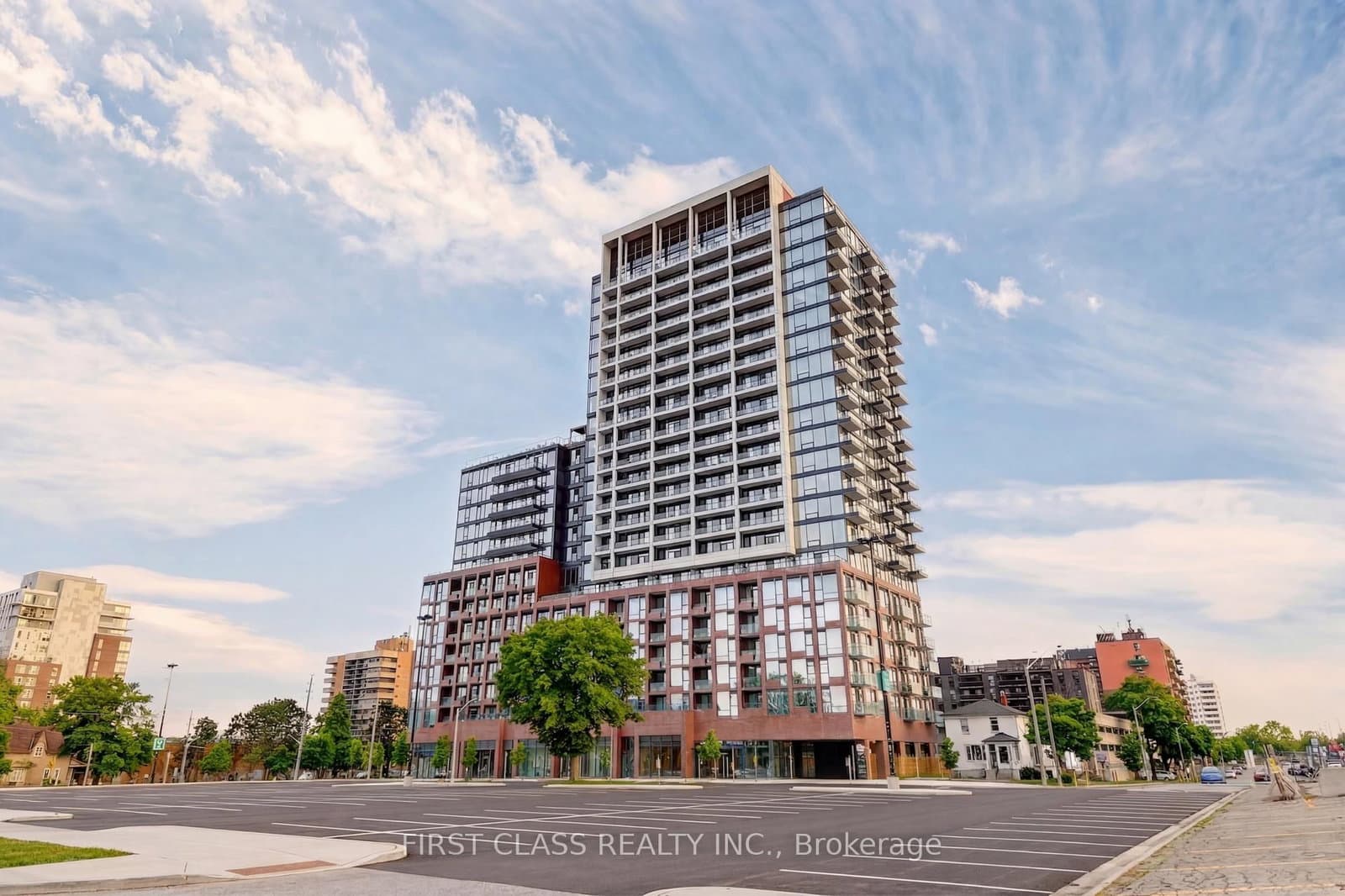 #909 - 28 ANN Street