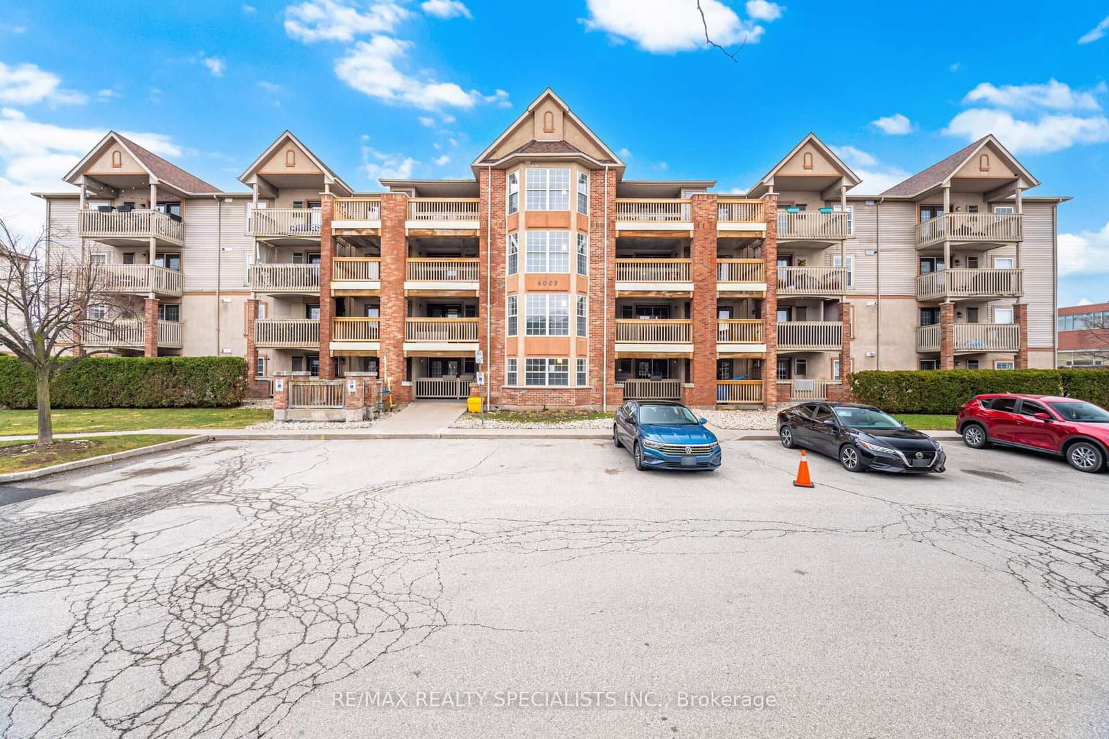 #305 - 4003 Kilmer Drive