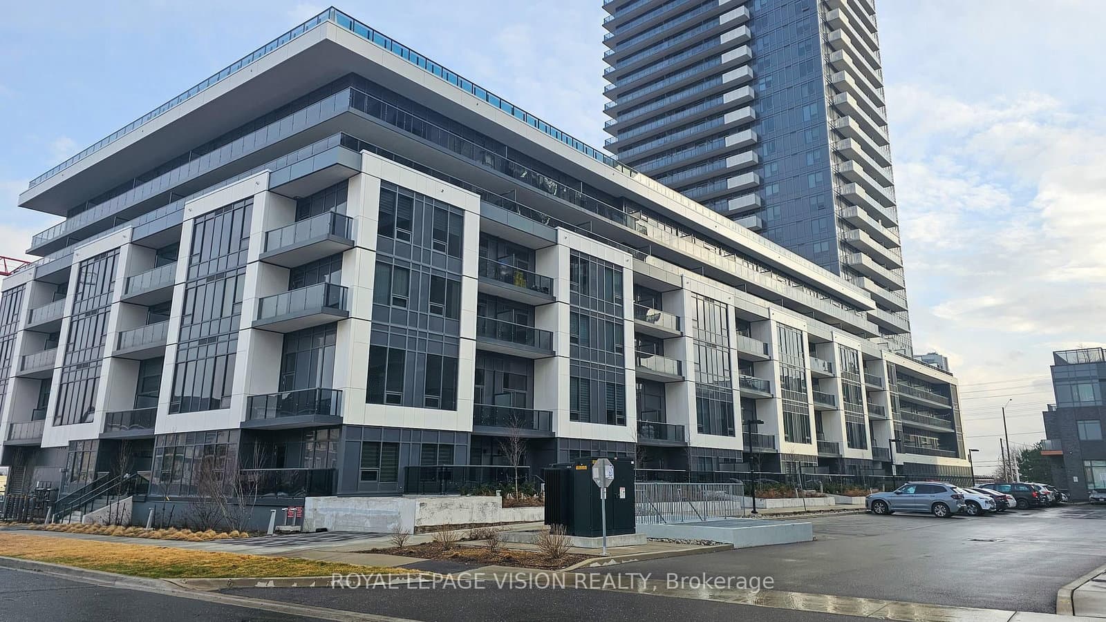 5105 Hurontario Street, Unit 426