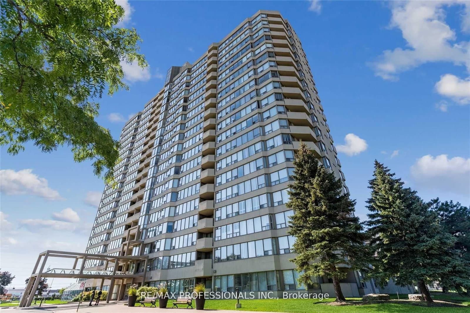 #1703 - 700 Constellation Drive