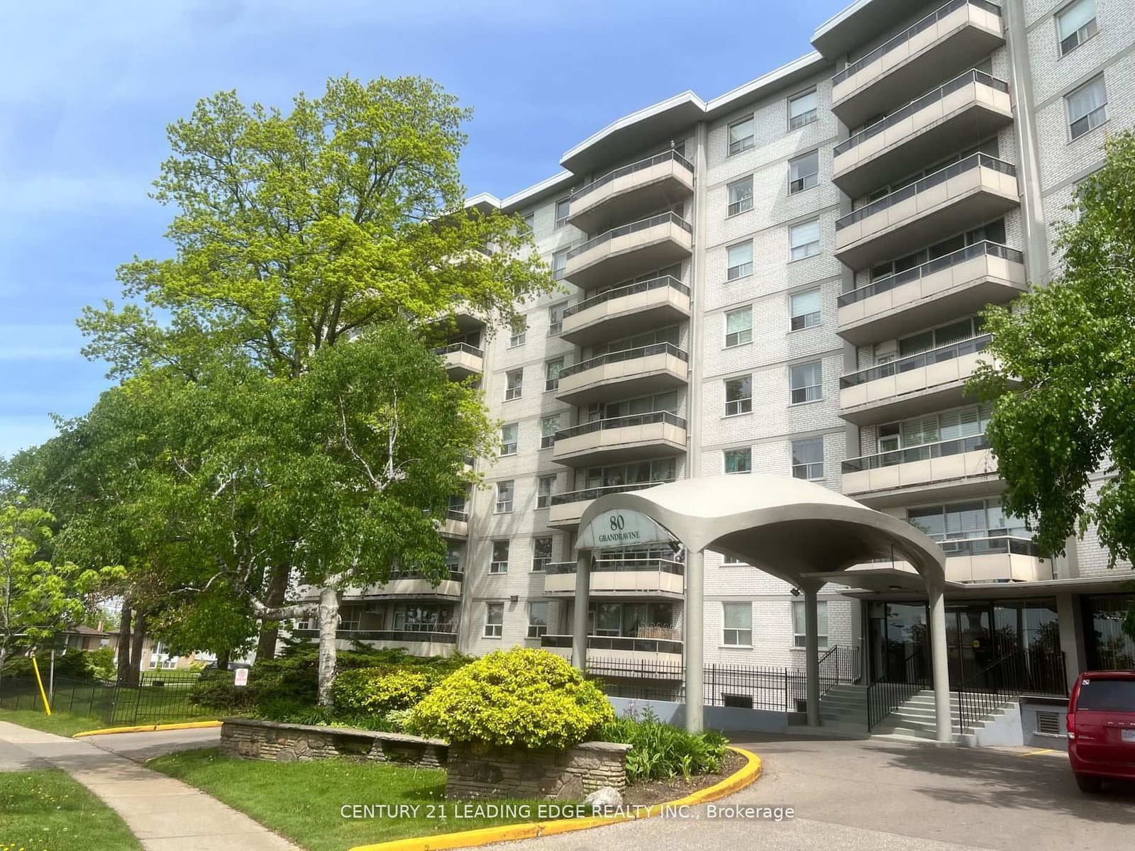 #916 - 80 Grandravine Drive