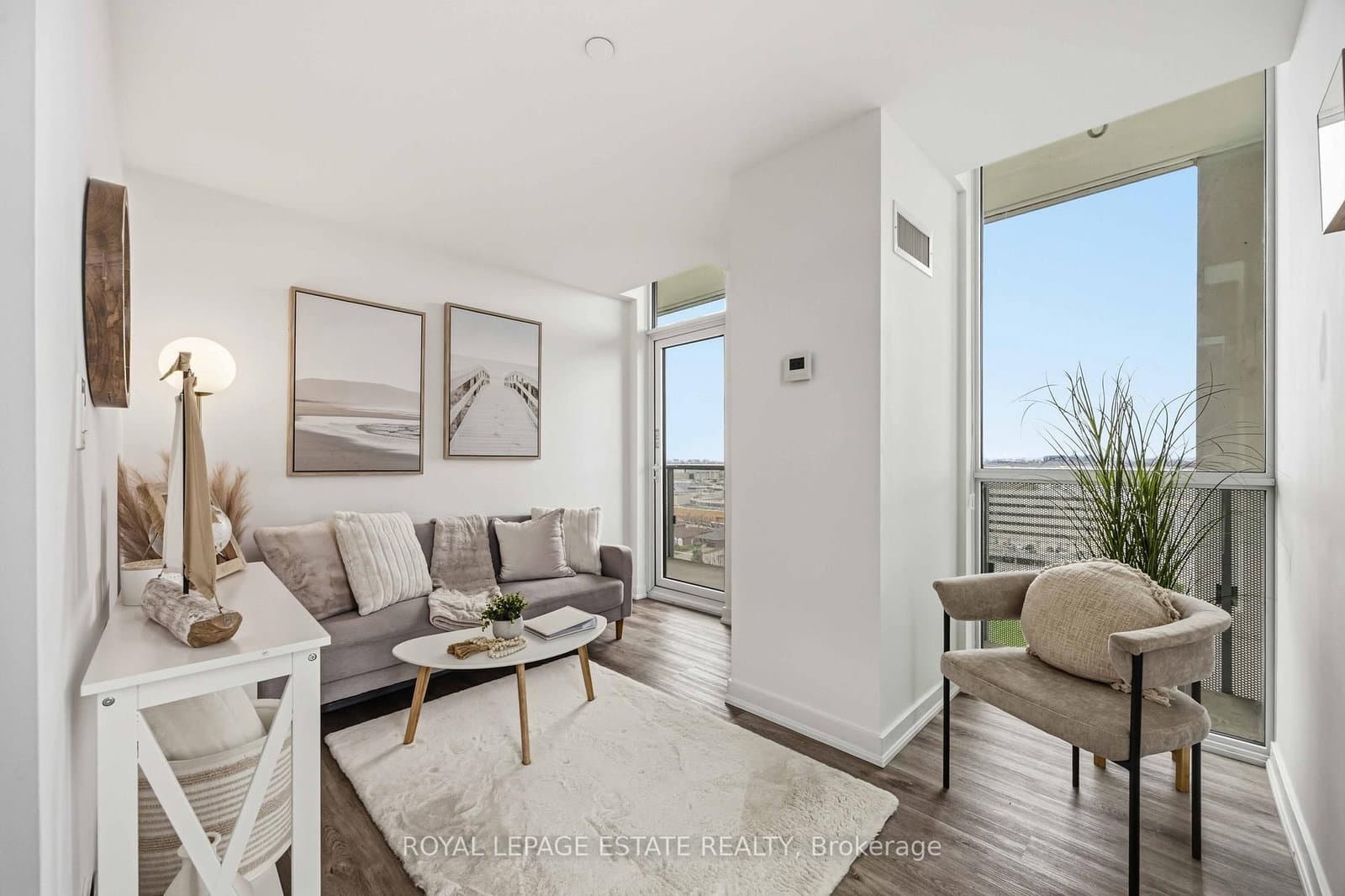 #1505 - 160 Flemington Road