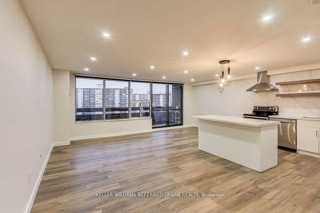 #1215 - 11 Wincott Drive