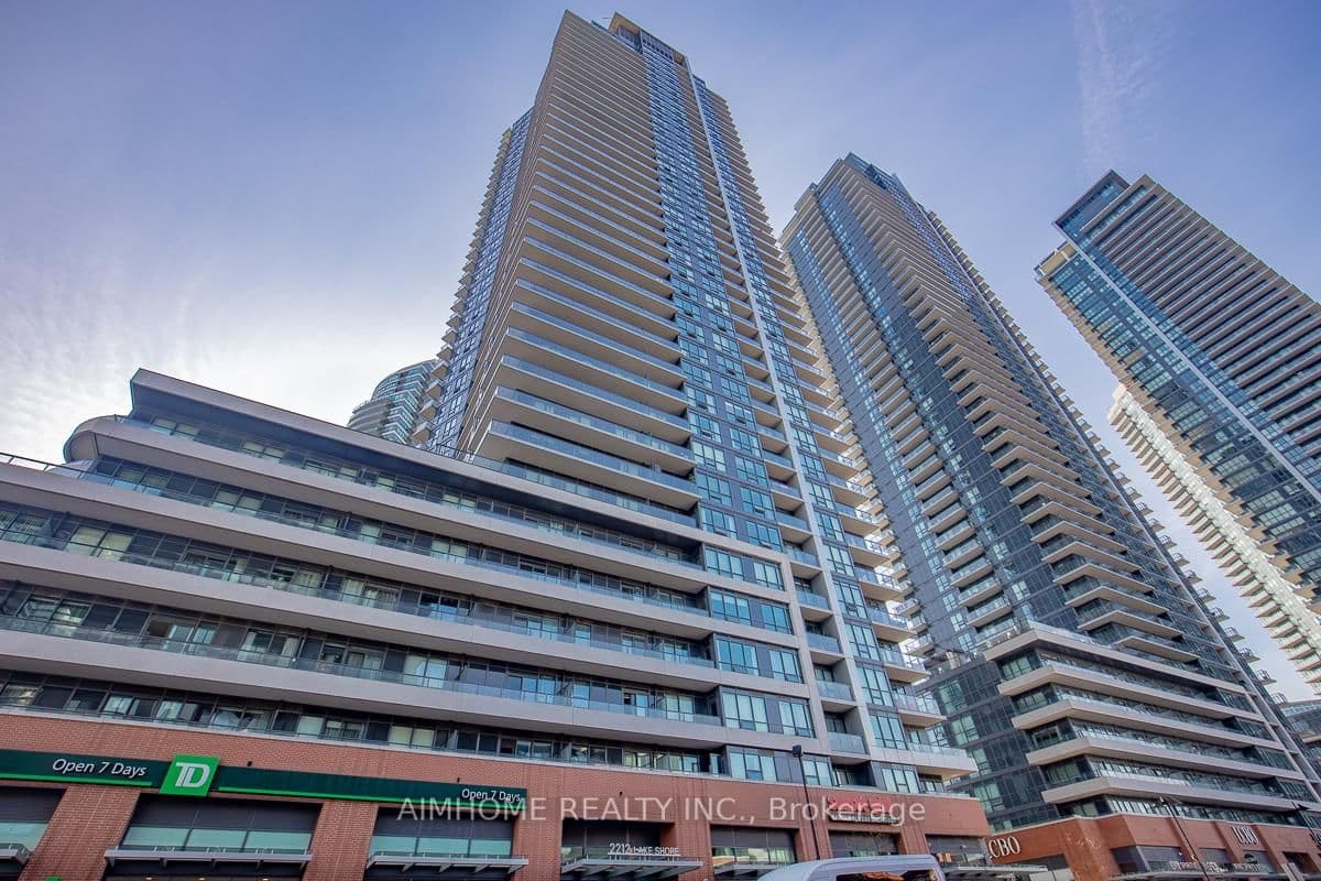 #304 - 2212 Lakeshore Boulevard W