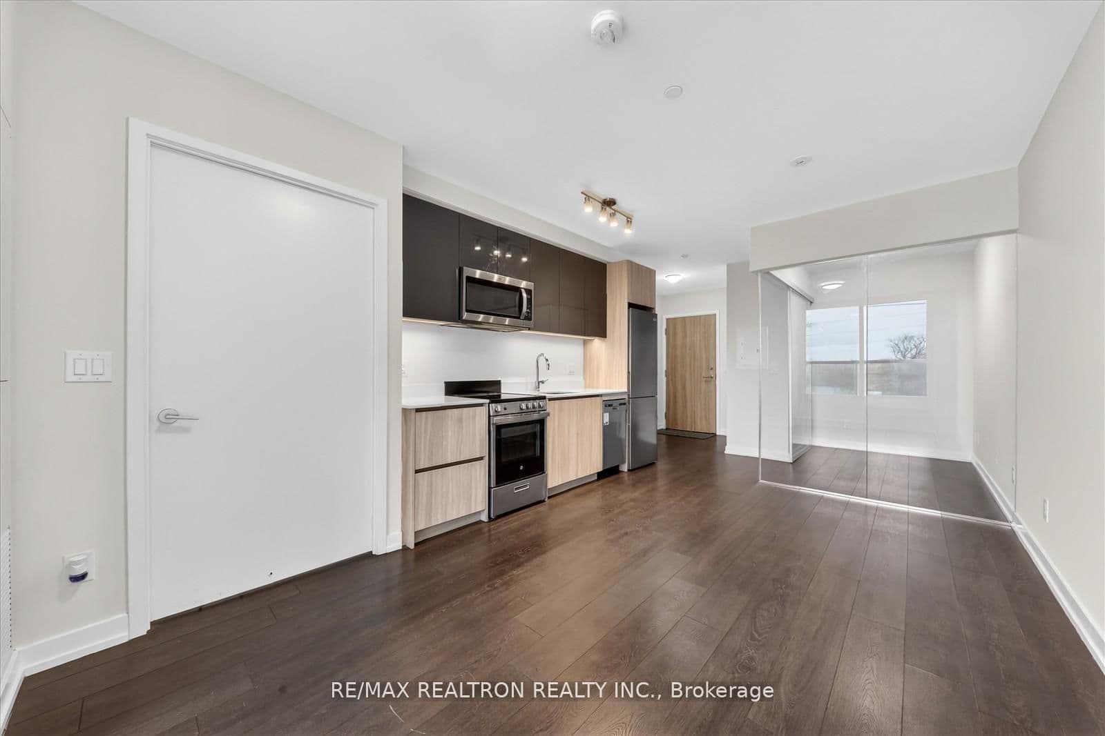#323 - 3100 Keele Street