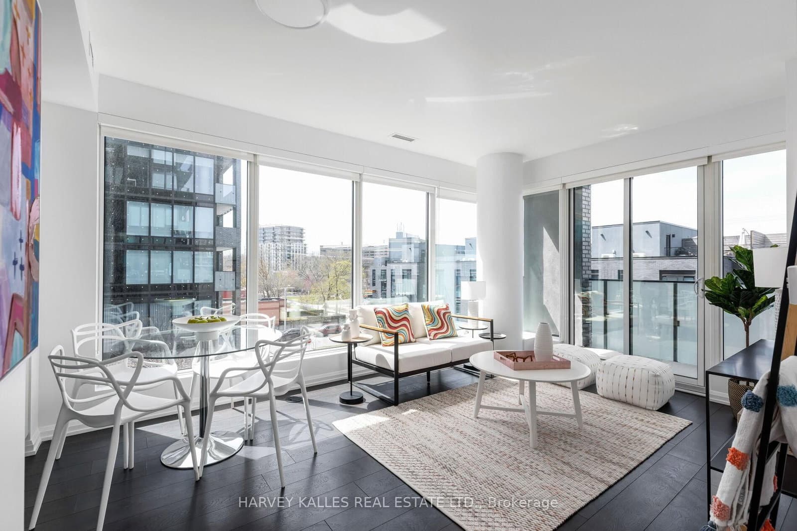 #301 - 4208 Dundas Street W