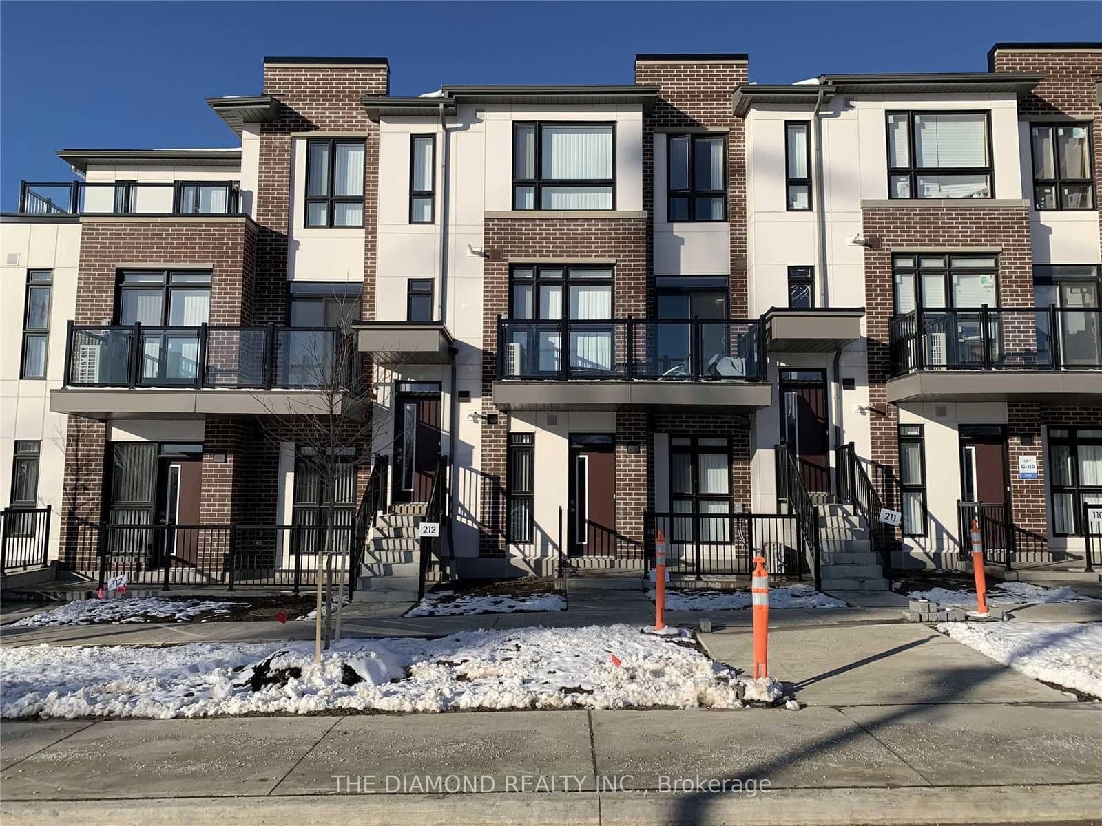 100 CANON JACKSON Drive, Unit 205