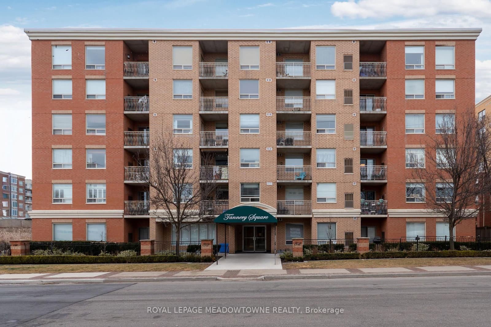 #404 - 32 Tannery Street