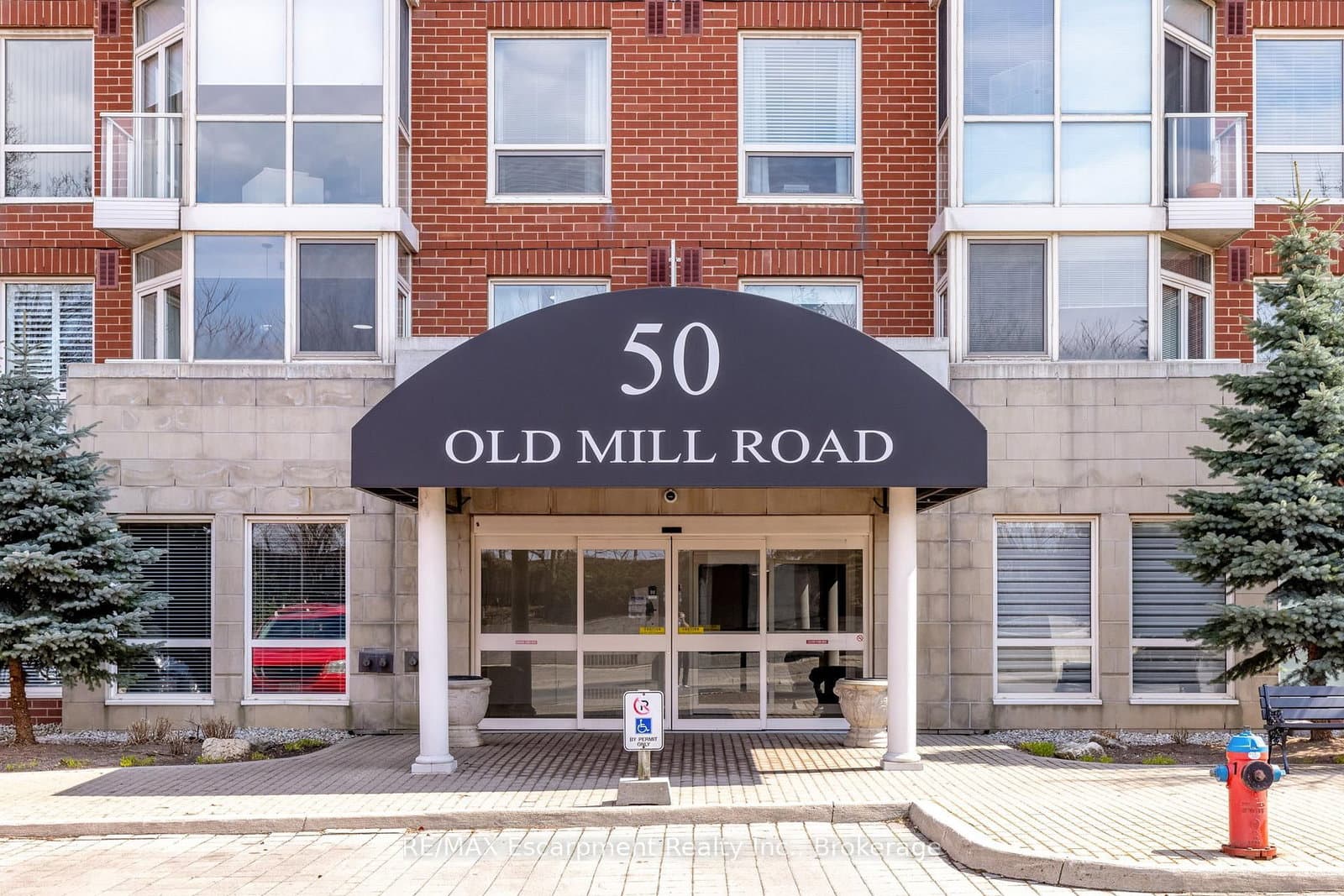 #301 - 50 Old Mill Road