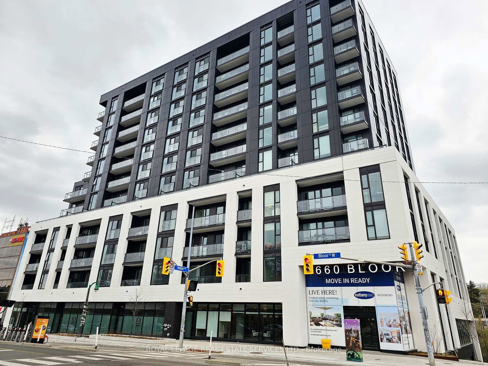 1660 Bloor Street W, Unit 1214