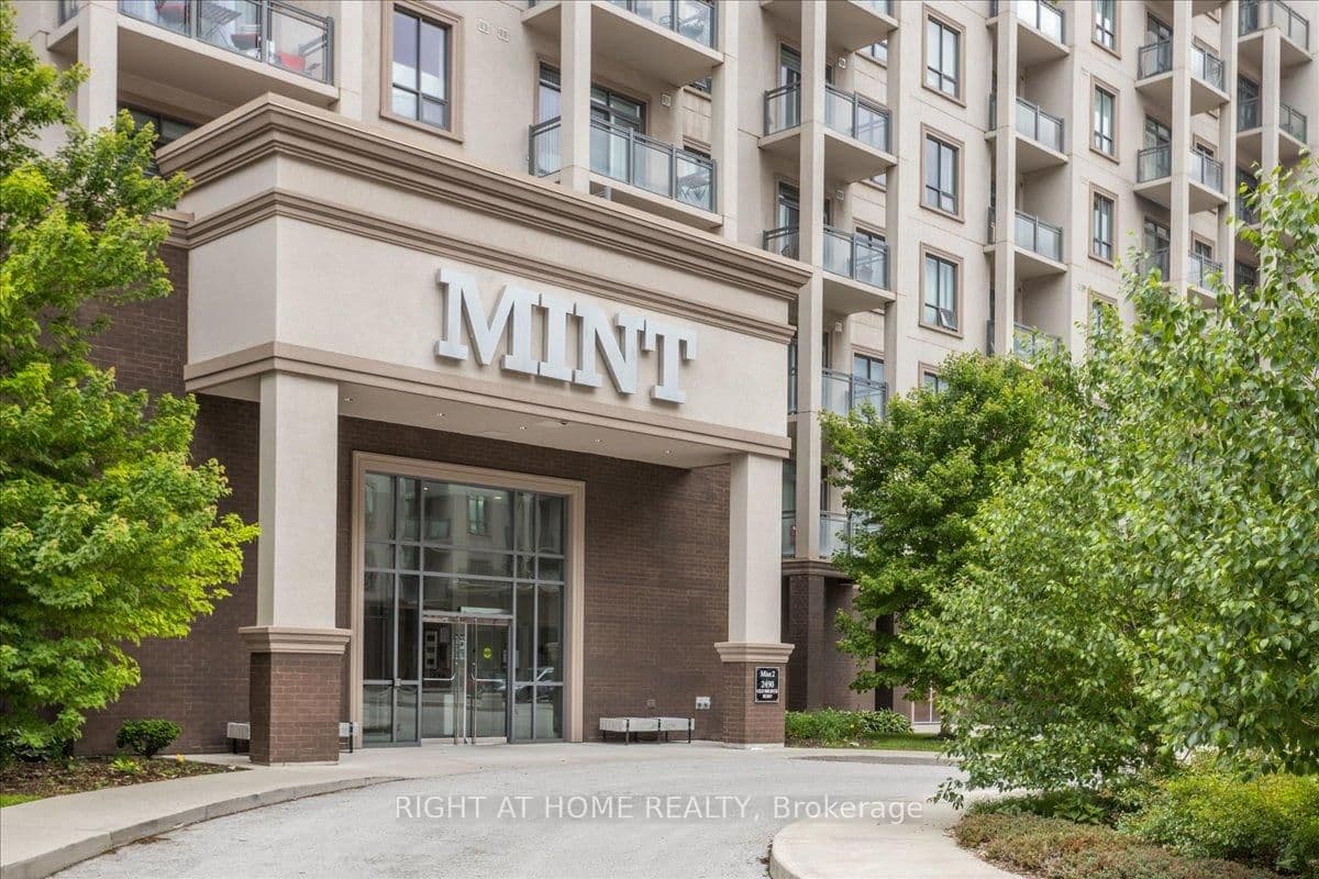 #301 - 2490 Old Bronte Road