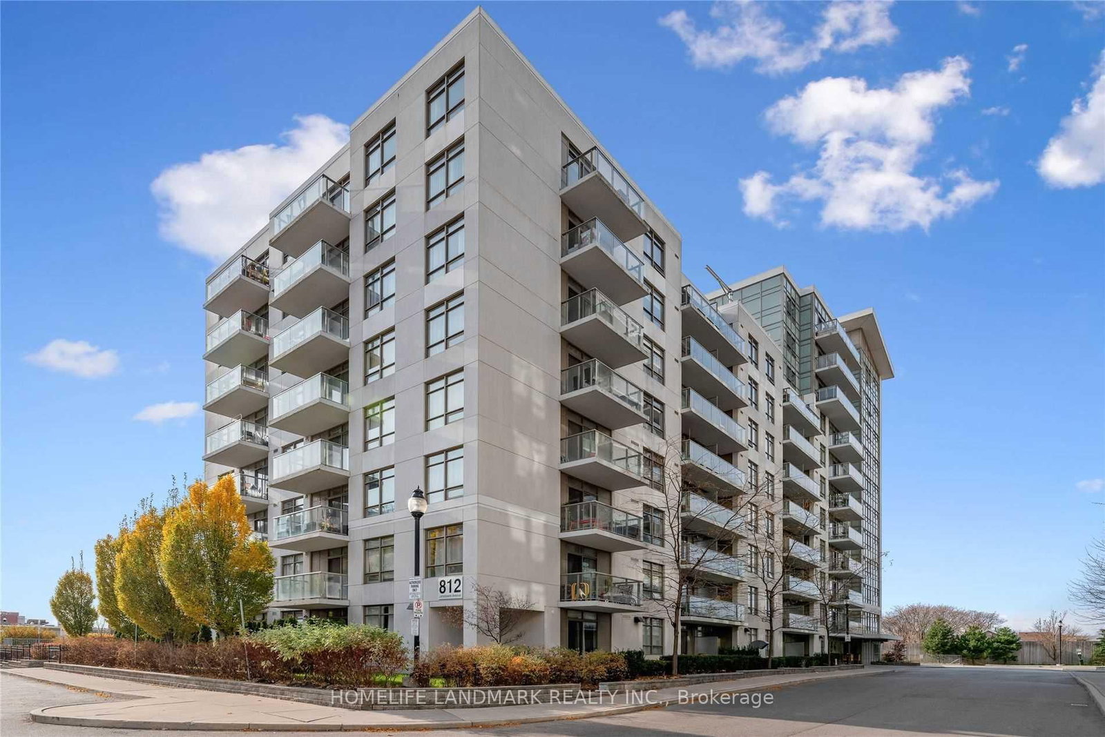 #123 - 812 Lansdowne Avenue