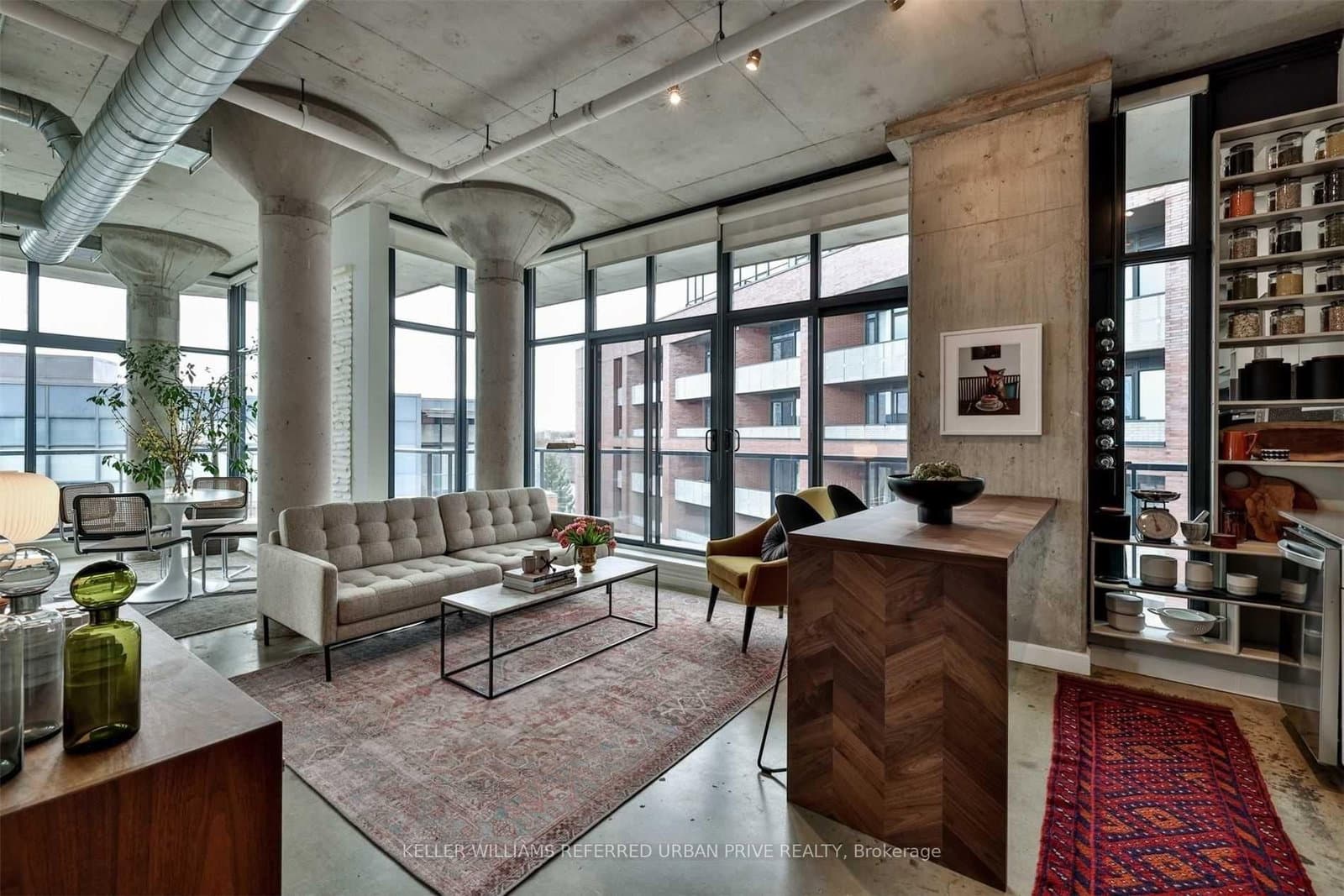 #602 - 369 Sorauren Avenue