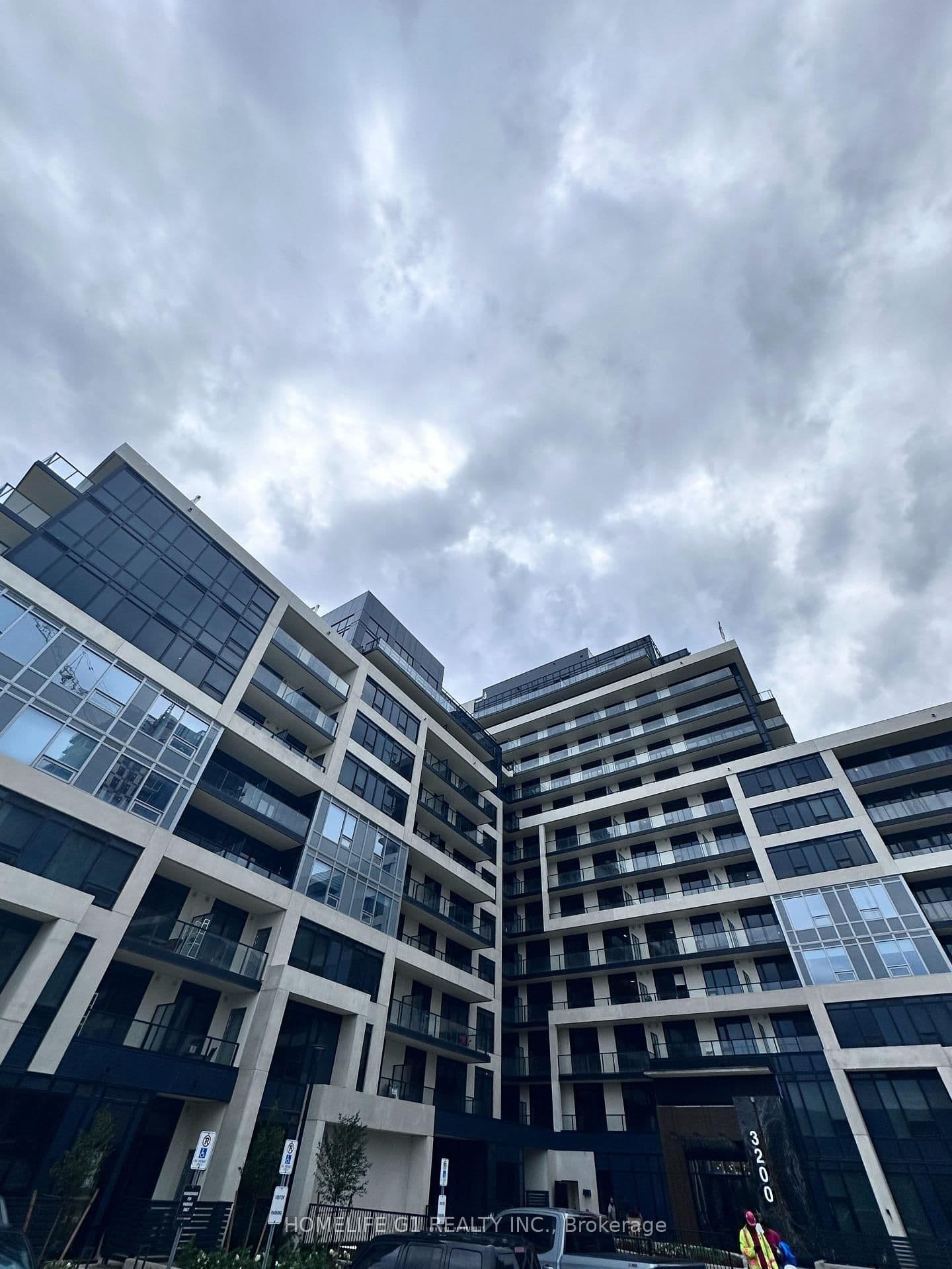 3200 William Coltson Avenue, Unit 727