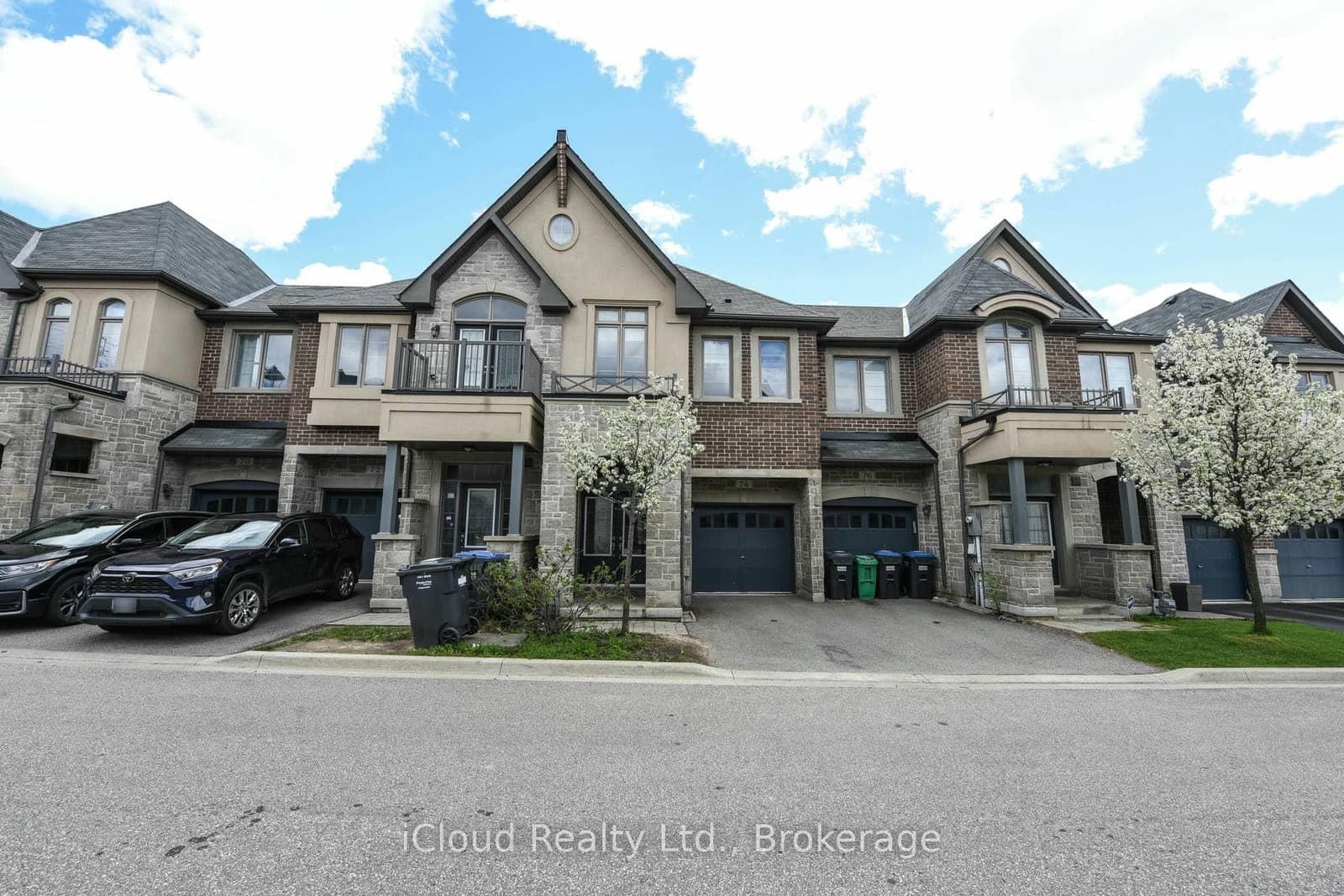 74 Gammon Crescent