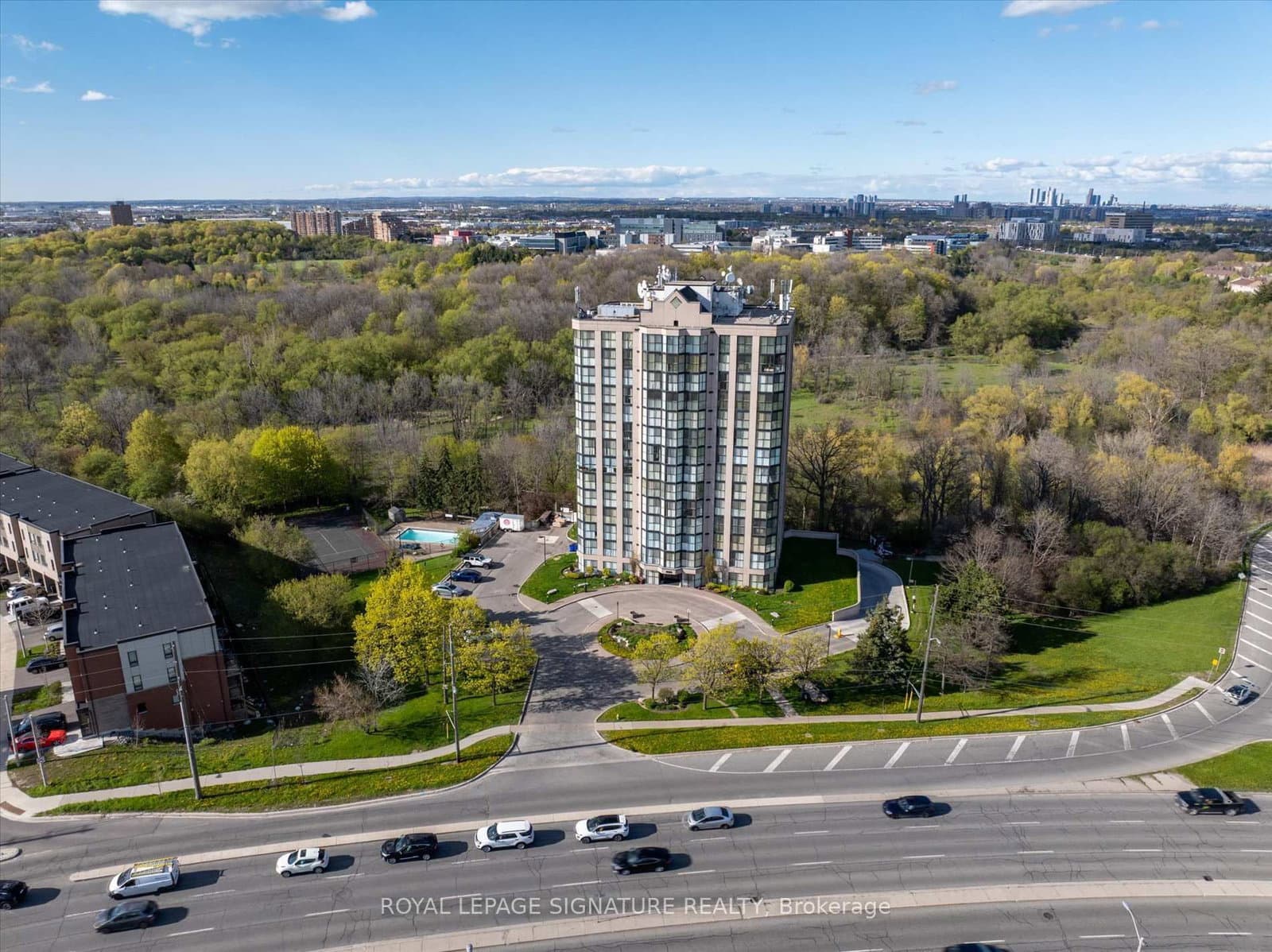 #403 - 600 Rexdale Boulevard