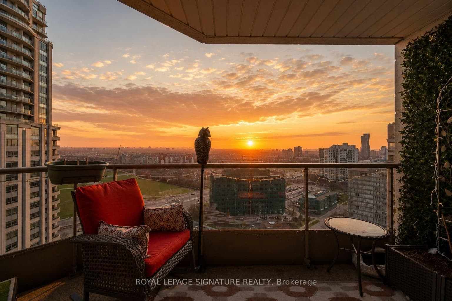 #2310 - 55 Kingsbridge Garden Circle