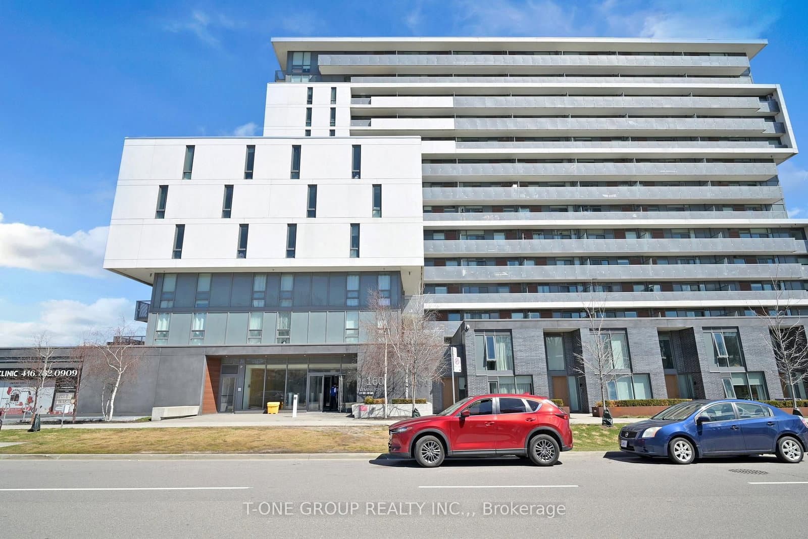 #313 - 160 Flemington Road