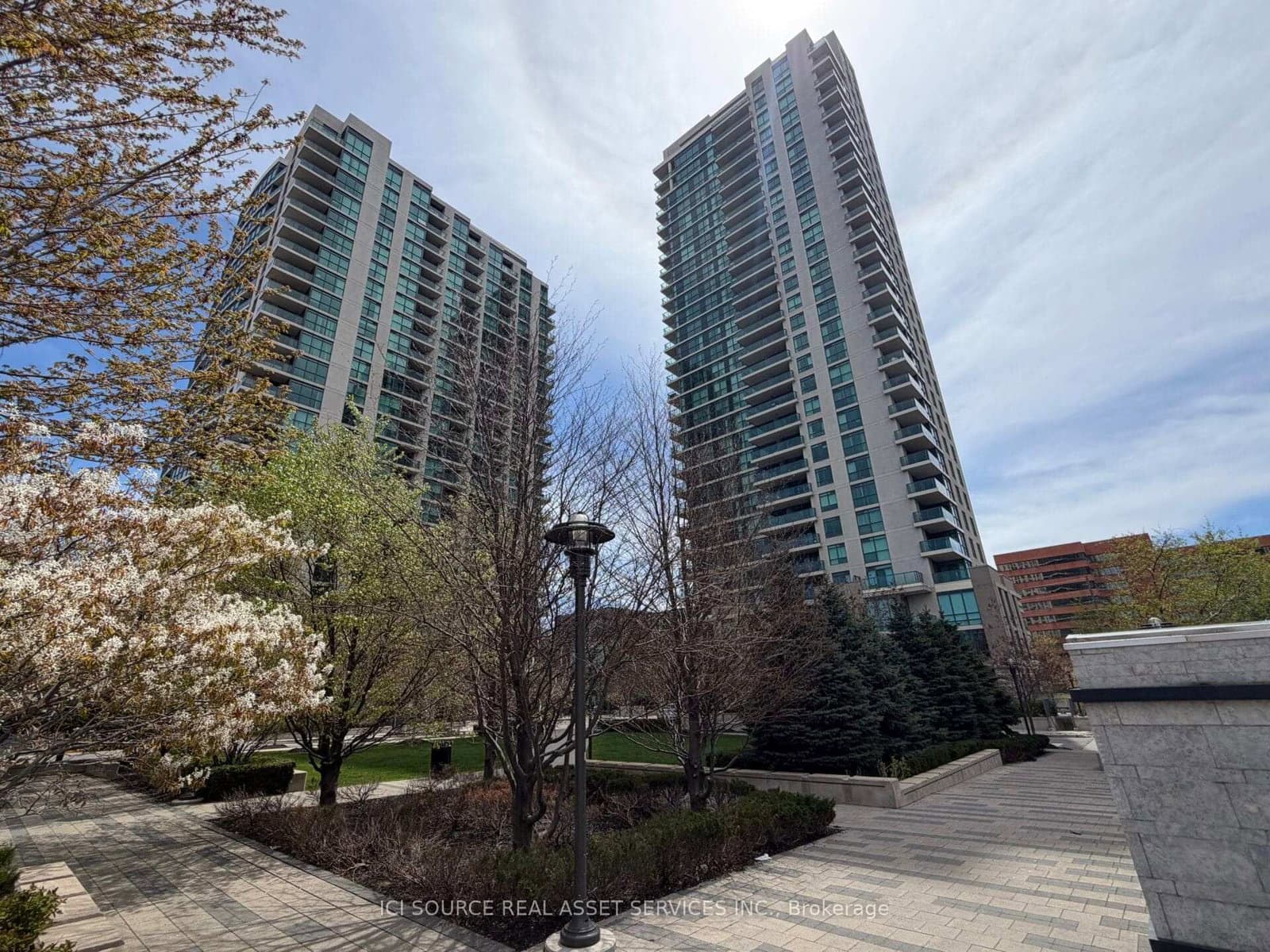 #1608 - 215 Sherway Gardens Road